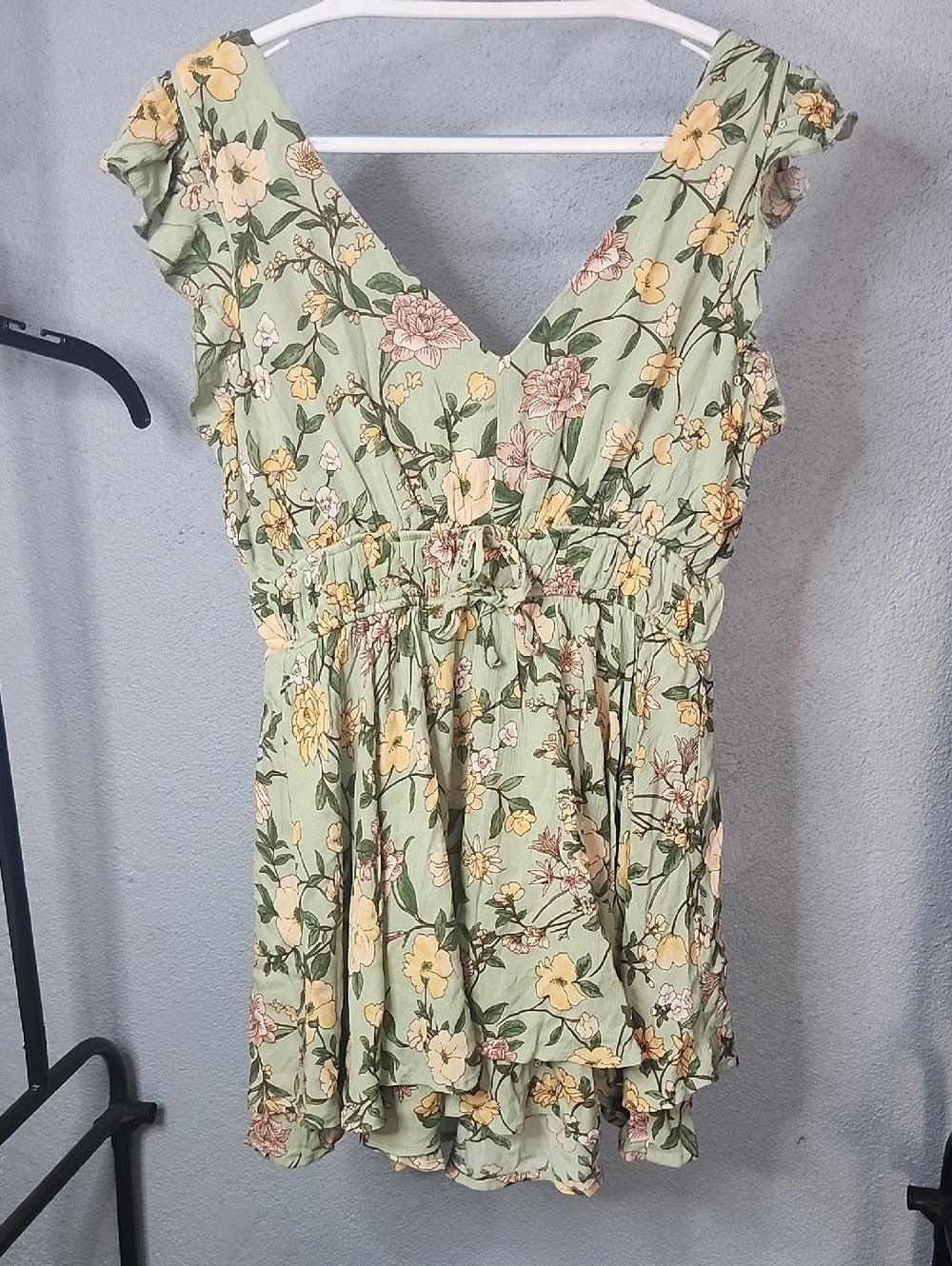 Inspired Hearts Sage Green Floral Ruffle V‑Neck Tunic